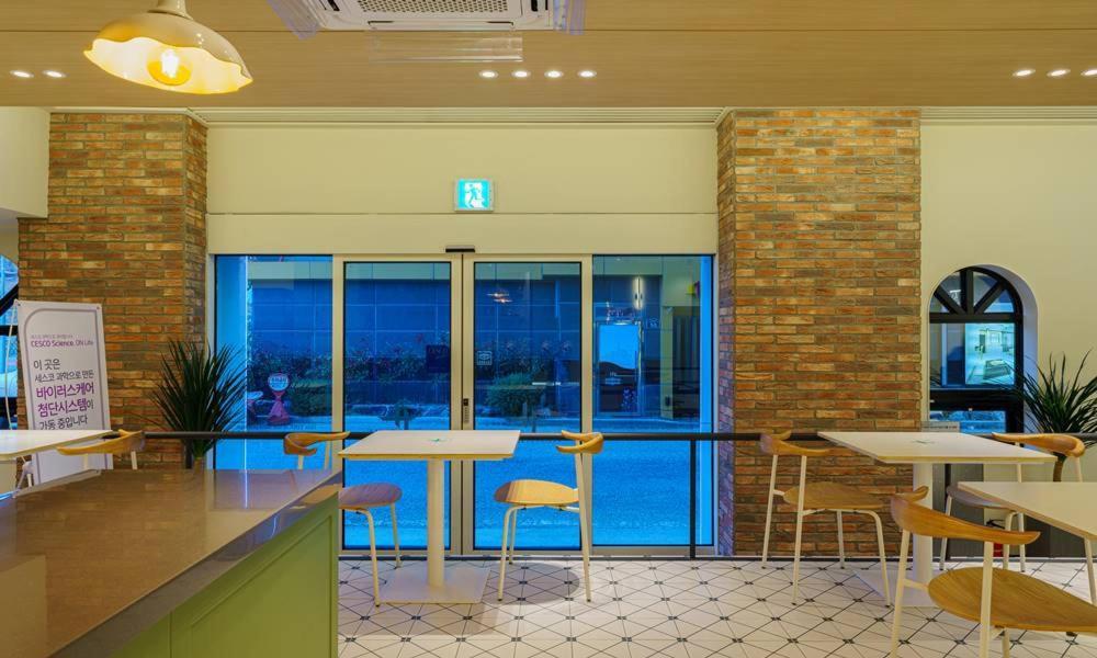 Gumi Time Hotel Exterior photo