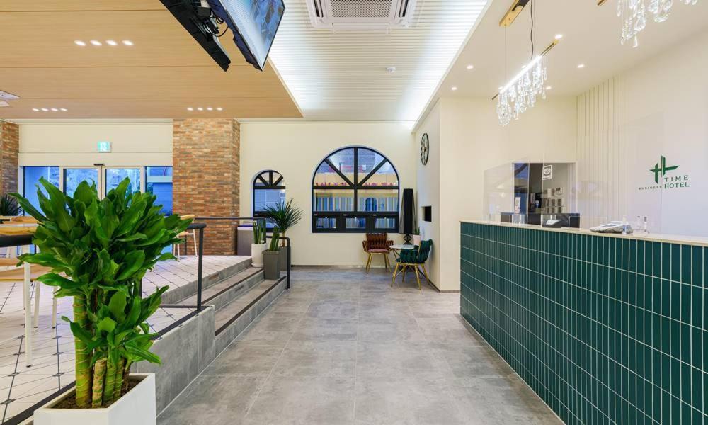 Gumi Time Hotel Exterior photo