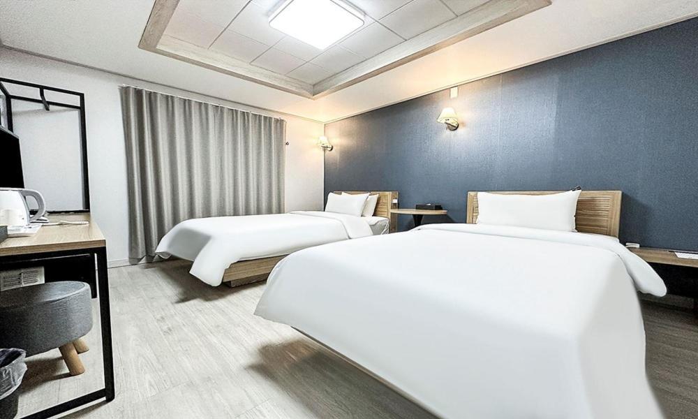 Gumi Time Hotel Room photo