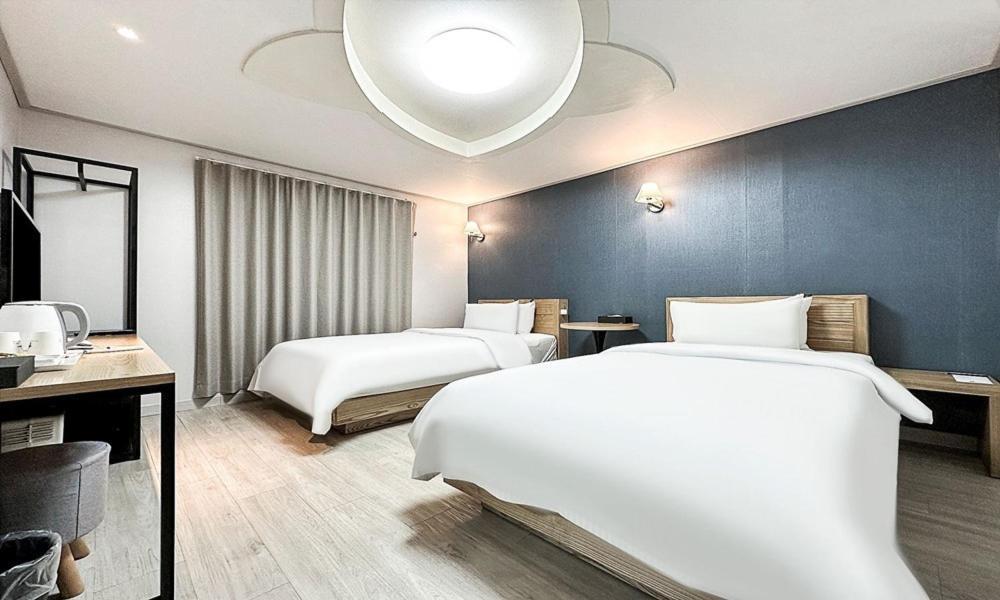 Gumi Time Hotel Room photo