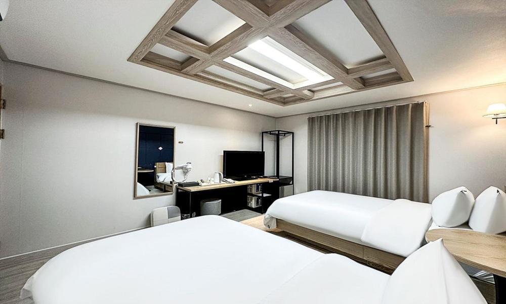 Gumi Time Hotel Room photo