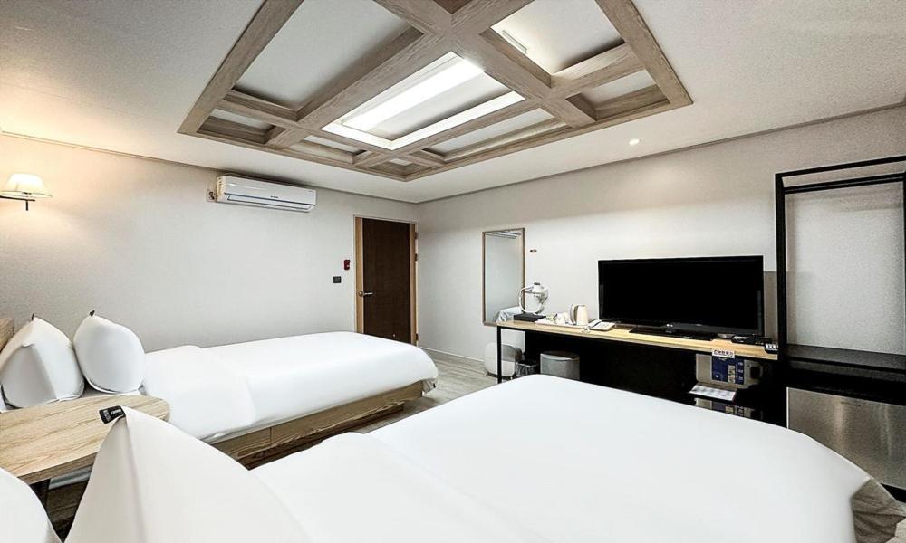 Gumi Time Hotel Room photo