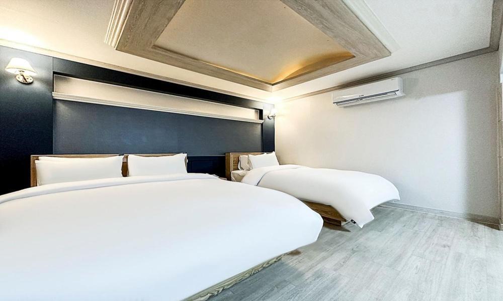 Gumi Time Hotel Room photo