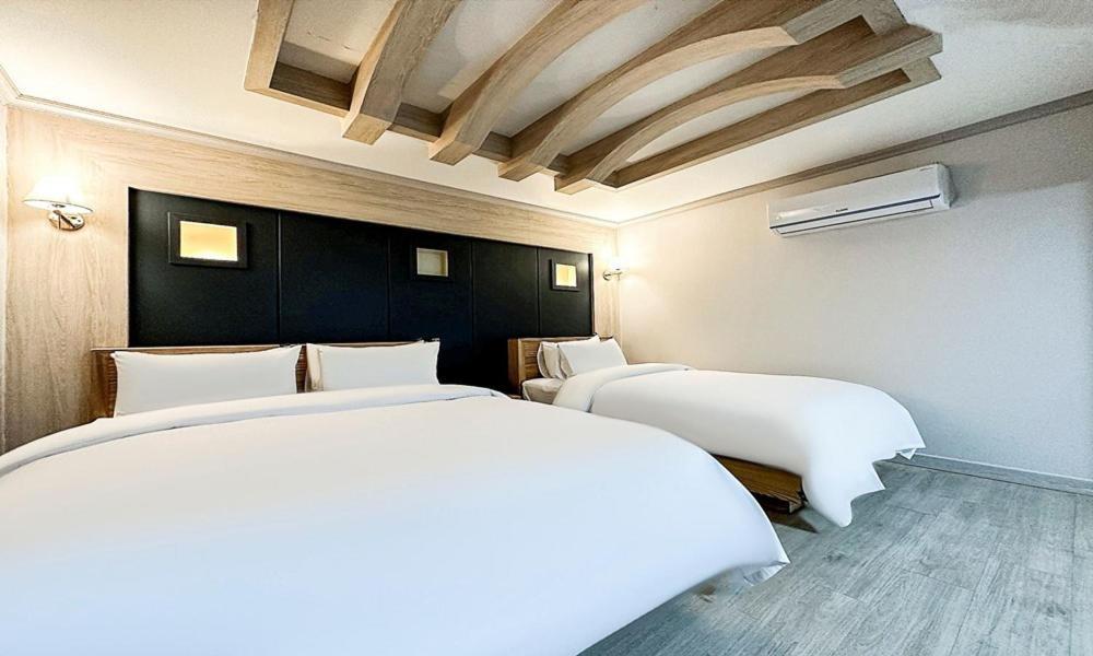 Gumi Time Hotel Room photo
